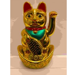 Кот Манэки-нэко. Высота 17 см. Работает от батарейки АА.