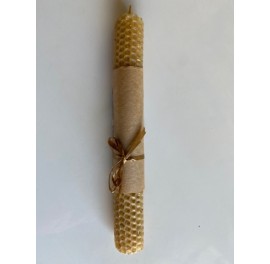 Свеча из вощины с натуральными травами Орегано. Высота 20 см. Диаметр 2,5 мм. Вес 20 гр. 